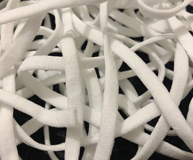 Plokščia minkšta elastinė guma specialiai kaukių gamybai 3mm m 10 balta
