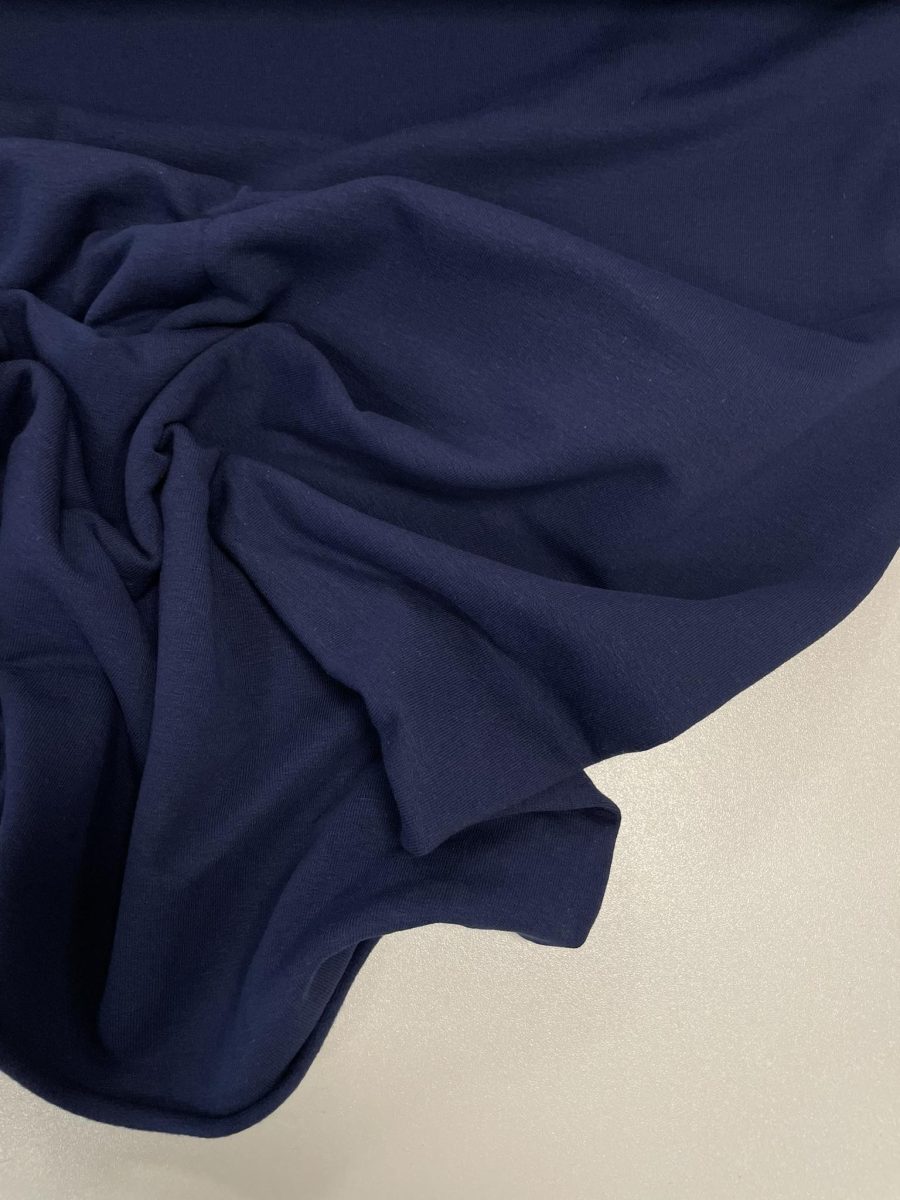 Pašiltintas, nestoras elastingas trikotažas Tamsi mėlyna