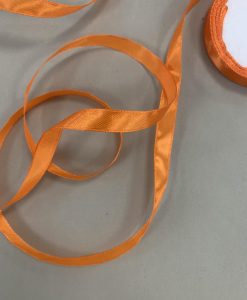 Atlasinė juostelė 10mm oranžinė (minkštesnė)