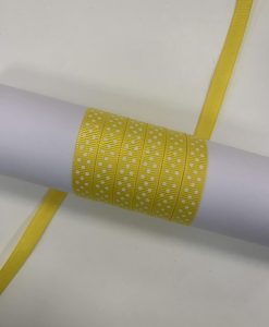 Grosgrain juostelė, 9 mm pločio, geltona Daffodil 645 su baltais taškeliais
