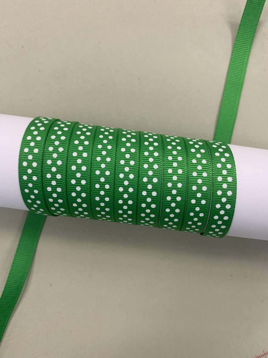Grosgrain juostelė 10 mm Žalia su baltais taškiukais