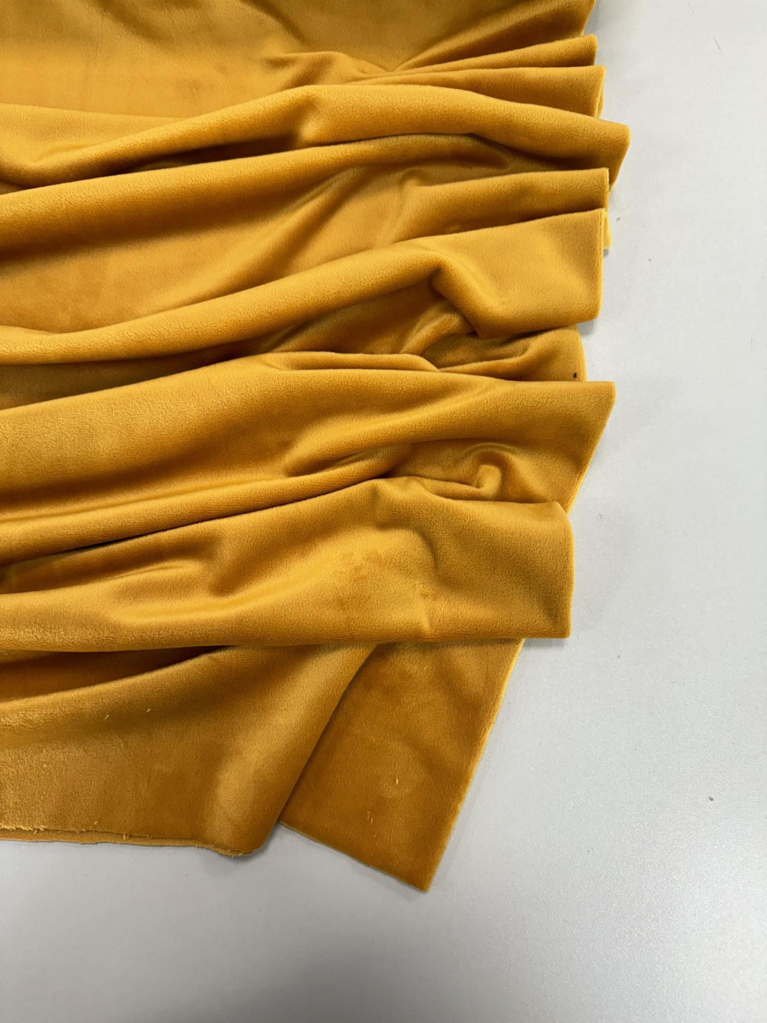 Soft veliūras Garstyčios — veliūras | Trys Pelėdos