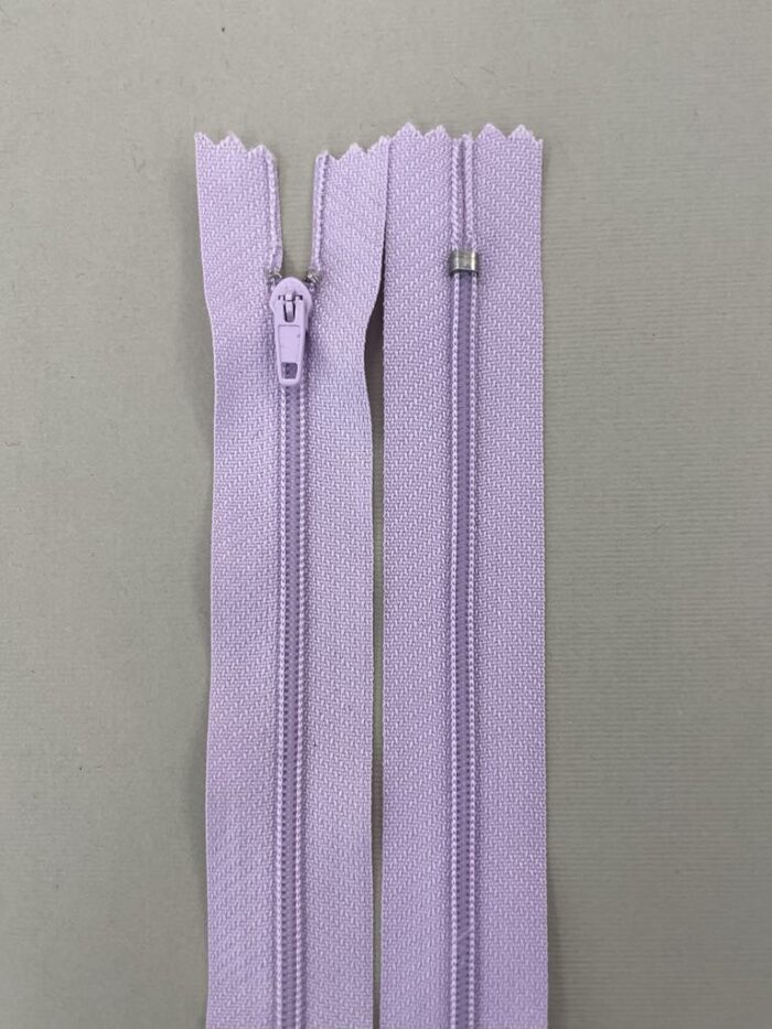 Spiralinis fiksuojamas užtrauktukas "Alyvinis", 20 cm