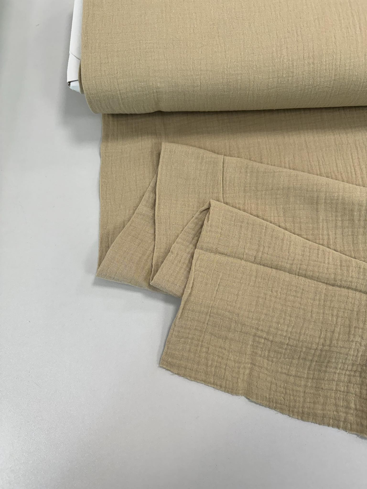 Medvilninis double gauze muslinas Smėlinė 39 — muslinas | Trys Pelėdos