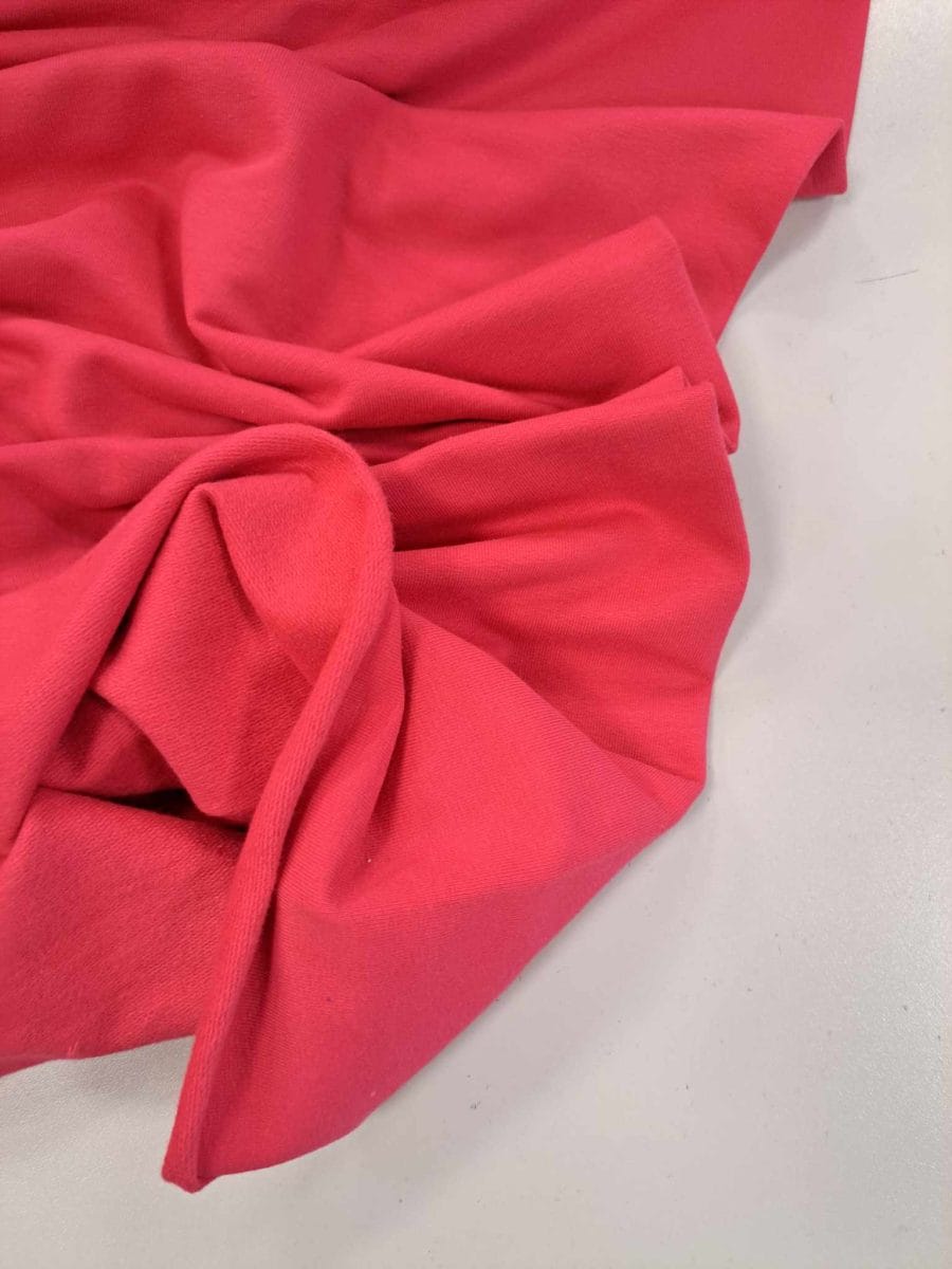 Pašiltintas, nestoras elastingas trikotažas Rožinis