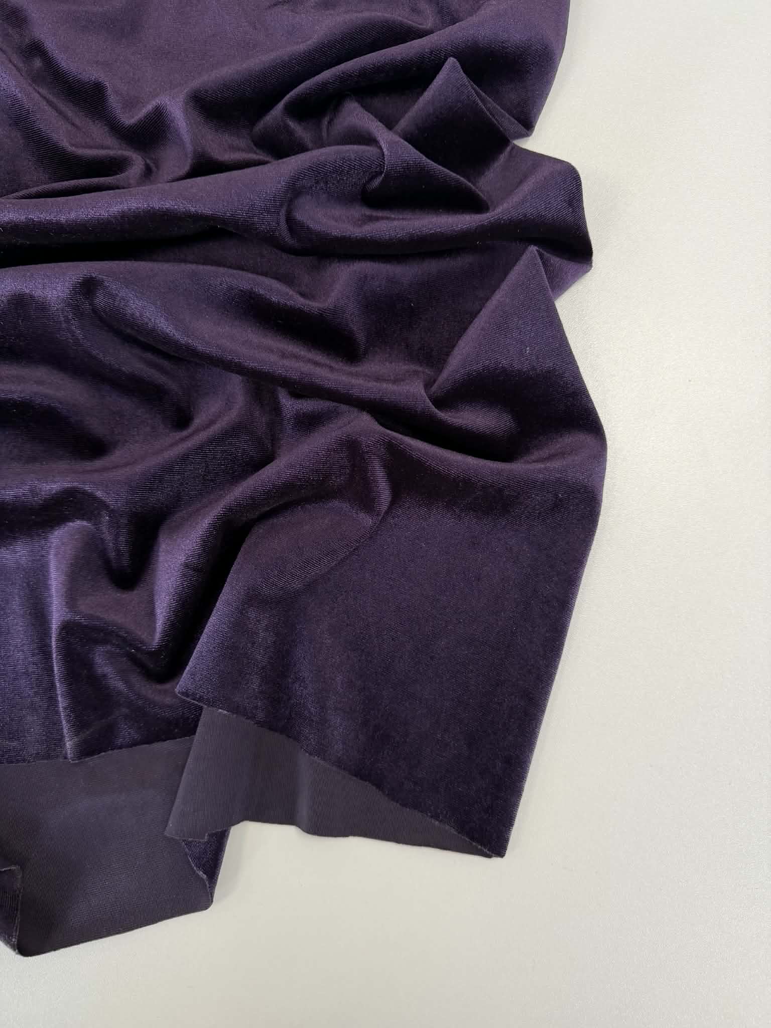 Sintetinis veliūras Baklažanas Sintetinis veliūras Baklažanas