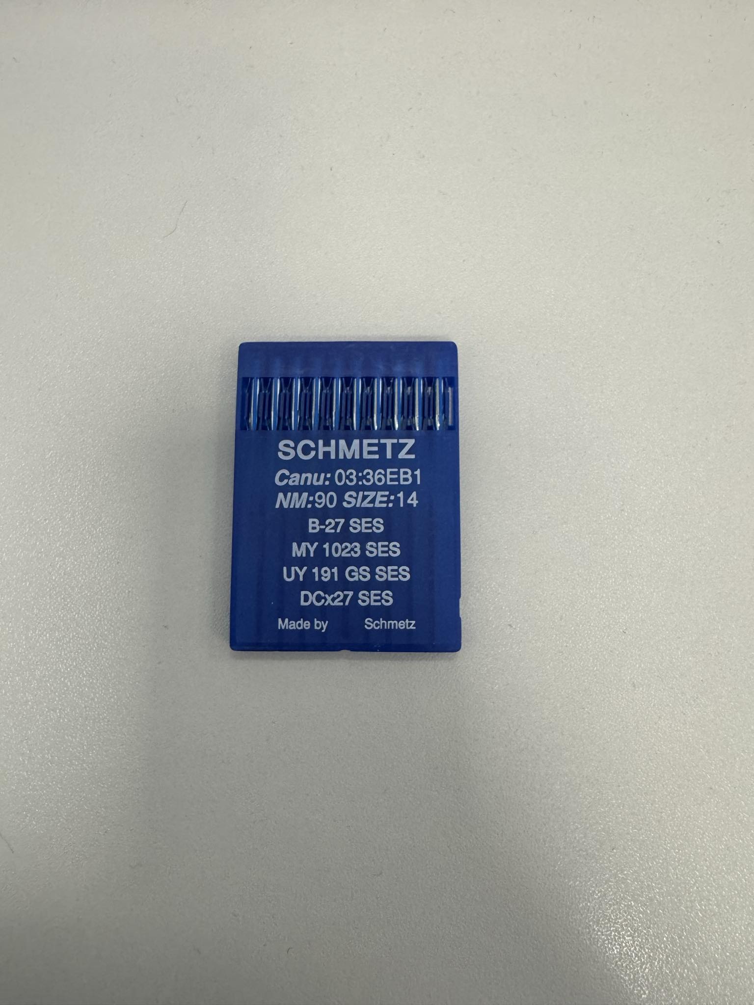 68728e00-9317-4964-8df2-2c56896b5342.jpg Adatos pramoniniam overokui DCx27 SES (90/14), SCHMETZ — siuvimo adatos | Trys Pelėdos