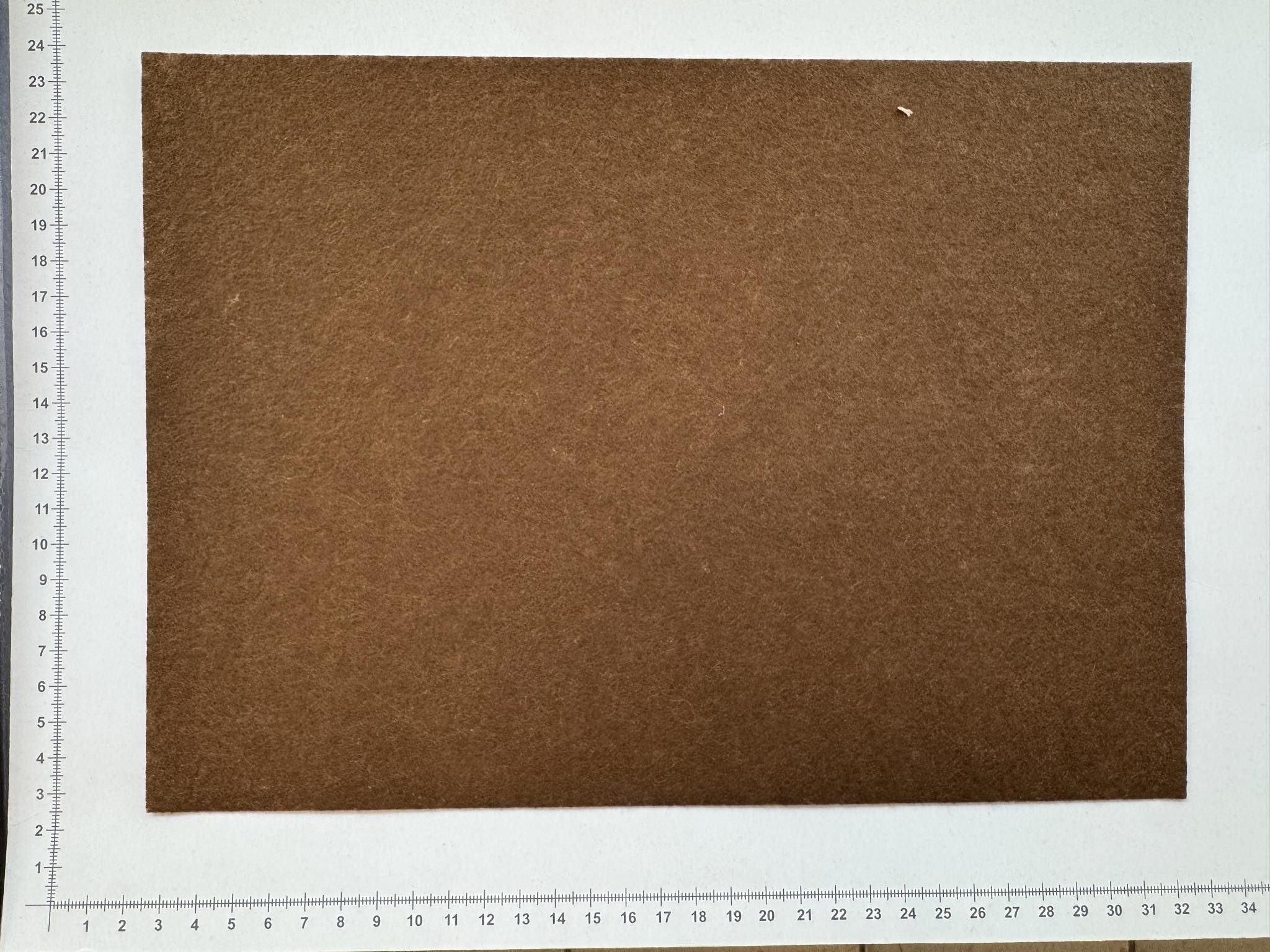 Dirbtinio veltinio (filco) lakštas, rudas — 1 mm | Trys Pelėdos