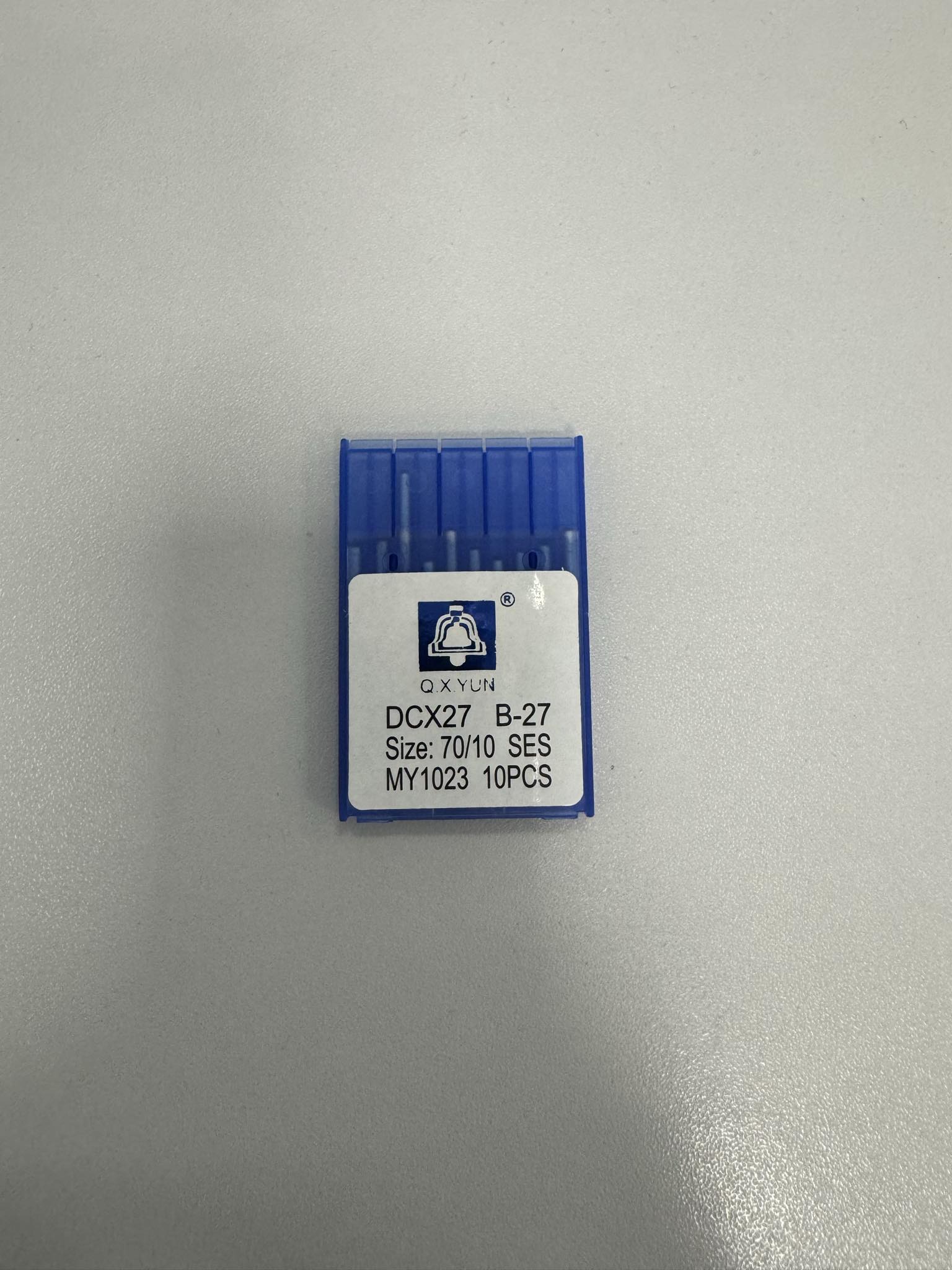 d3dbe68d-71cb-4497-abb9-69e3d052577e.jpg Adatos pramoniniam overokui DCx27 SES (70/10) — siuvimo adatos | Trys Pelėdos