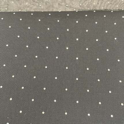 Tiulis su blizgančiomis akutėmis, juodas