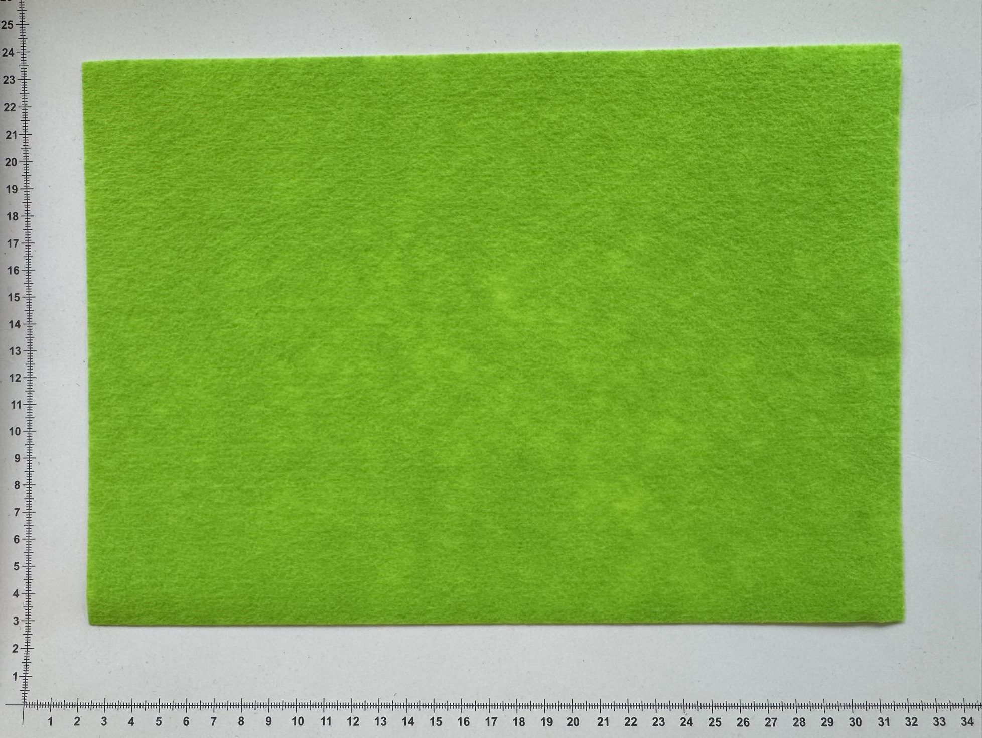 Dirbtinio veltinio (filco) lakštas, salotinis — 1 mm | Trys Pelėdos