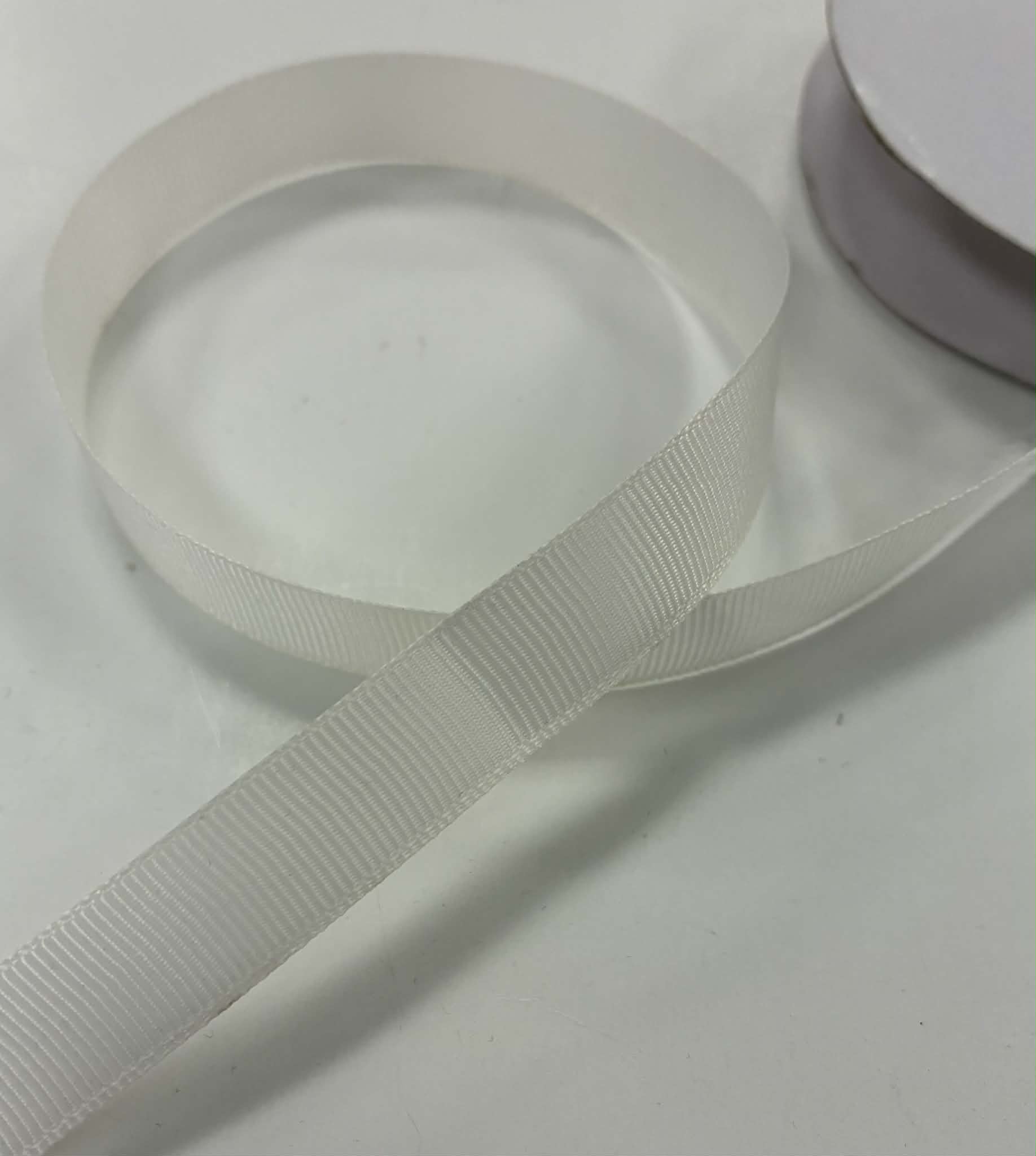 Grosgrain juostelė 15 mm, Pieno baltumo Grosgrain juostelė 15 mm, Pieno baltumo