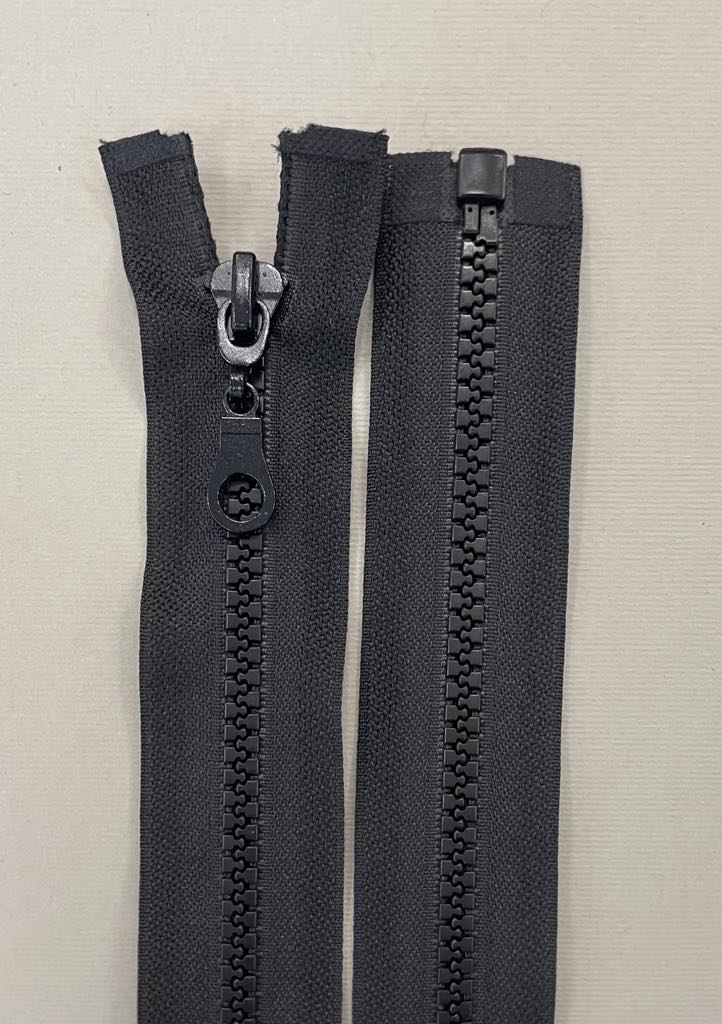 Išsegamas užtrauktukas "Juodas", 90 cm Išsegamas užtrauktukas "Juodas", 90 cm — siuvimo užtrauktukai | Trys Pelėdos