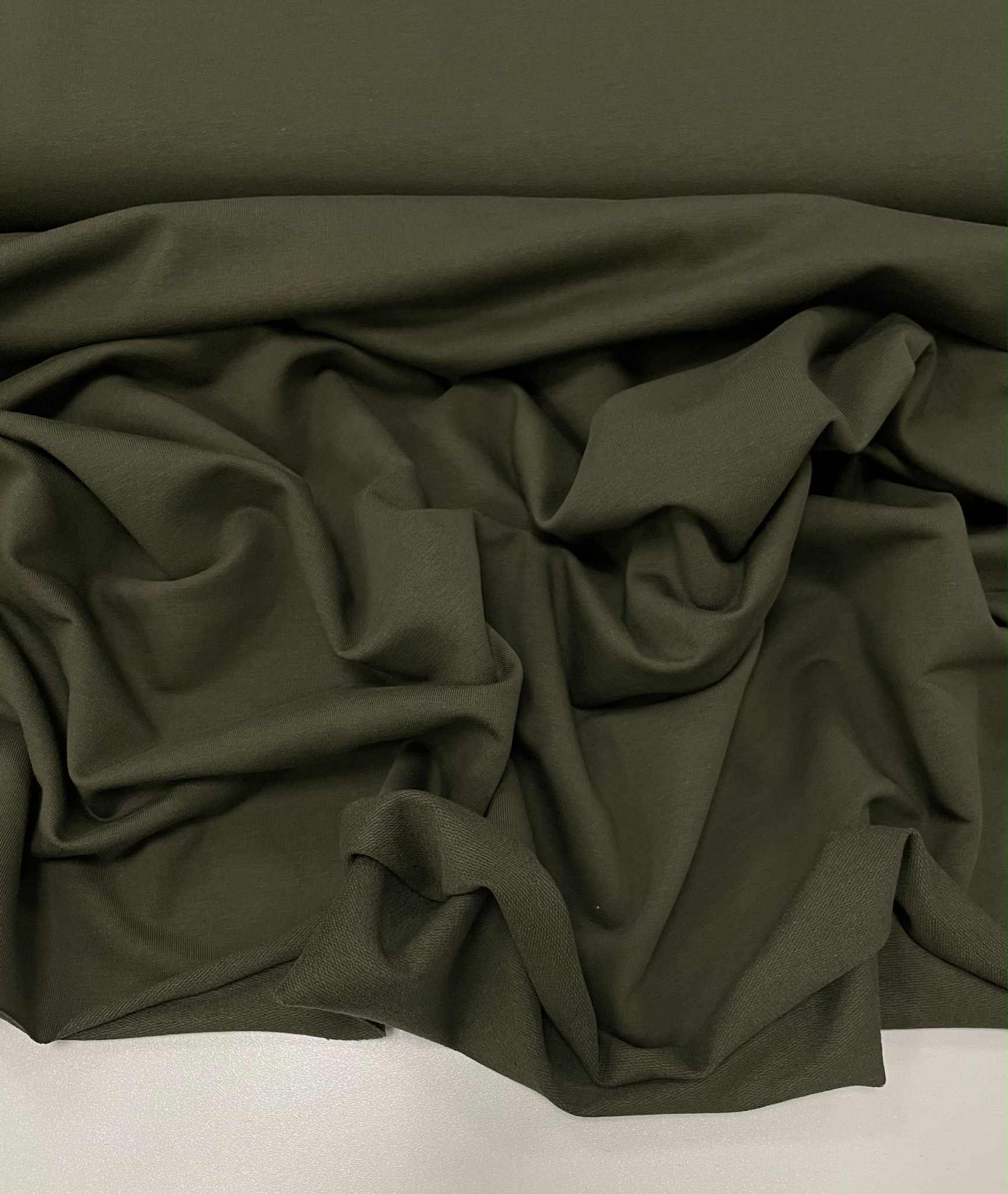 Kilpinis trikotažas Dark olive, 250 g/m2 Kilpinis trikotažas Dark olive, 250 g/m2 — trikotažas | Trys Pelėdos