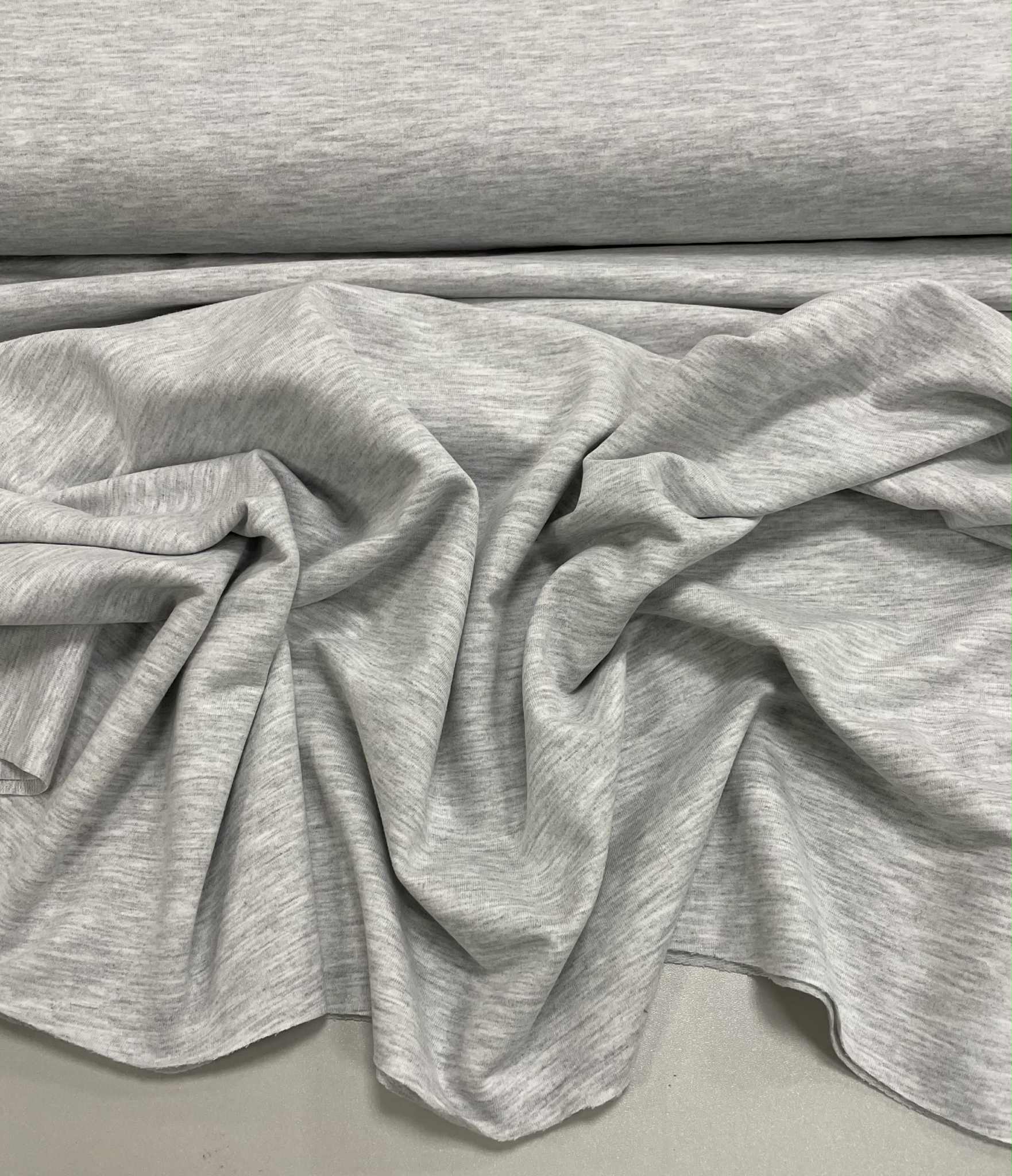 Kilpinis trikotažas Light grey melange, 250 g/m2 — trikotažas | Trys Pelėdos
