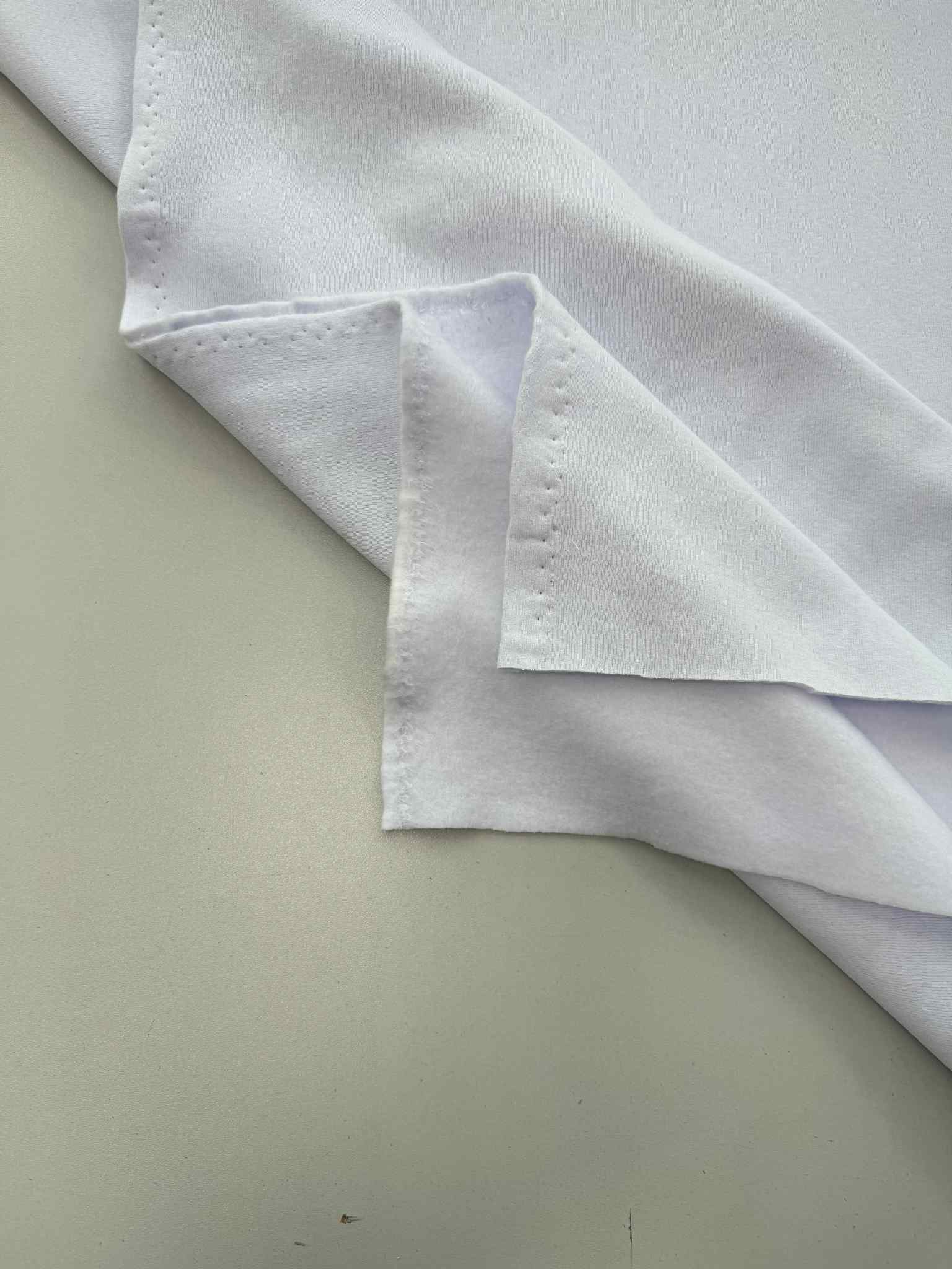 Pašiltintas, storas trikotažas White Pašiltintas, storas trikotažas White — trikotažas | Trys Pelėdos