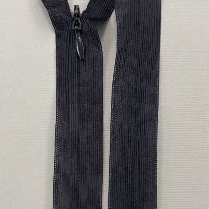 Paslėptas užtrauktukas "Juodas", 25 cm — siuvimo užtrauktukai | Trys Pelėdos