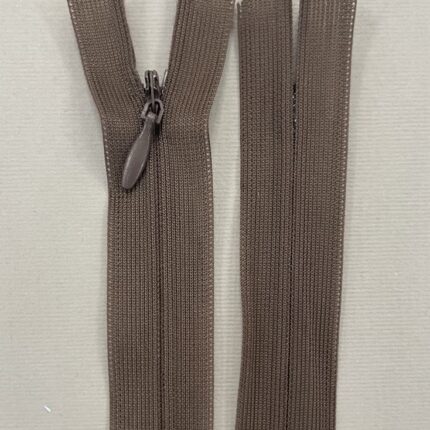 Paslėptas užtrauktukas "Rudas ", 16 cm — siuvimo užtrauktukai | Trys Pelėdos