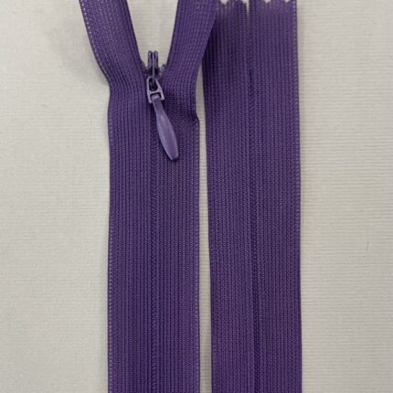 Paslėptas užtrauktukas "Violetinis", 18 cm — siuvimo užtrauktukai | Trys Pelėdos