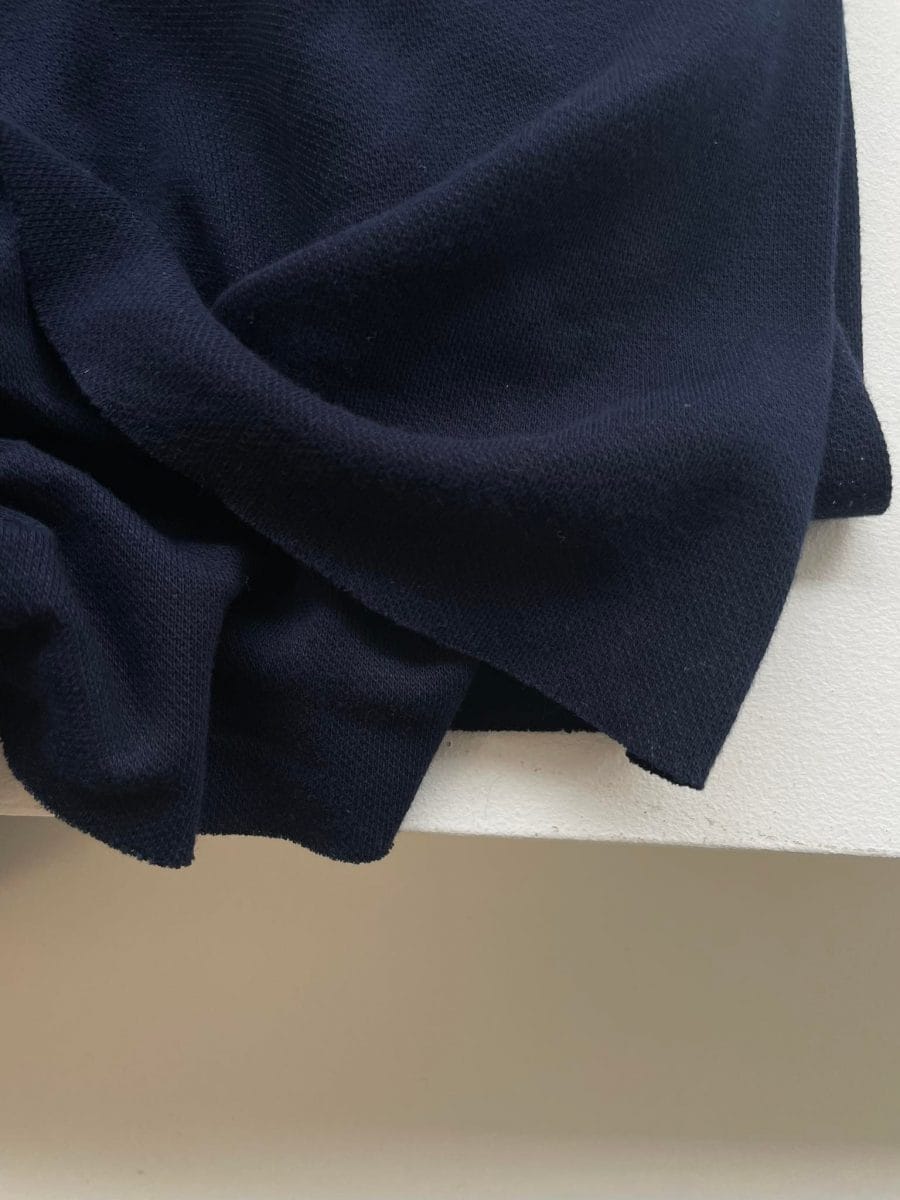 polo-lacoste-trikotazas-tamsiai-melynas.jpg Polo/Lacoste trikotažas, tamsiai mėlynas — trikotažas | Trys Pelėdos