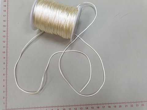 satino-virvele-pieno-baltumo-15mm-pilna-ritele.jpg