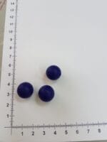 Tamsiai violetiniai