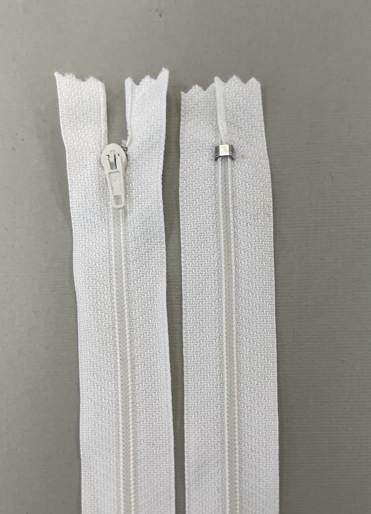 Spiralinis fiksuojamas užtrauktukas "Gelsvas", 22 cm — siuvimo užtrauktukai | Trys Pelėdos