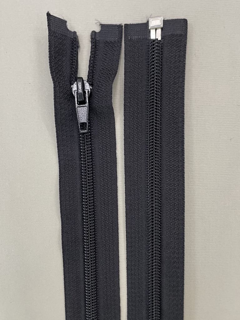 Spiralinis išsegamas užtrauktukas "Juodas", 80 cm — siuvimo užtrauktukai | Trys Pelėdos
