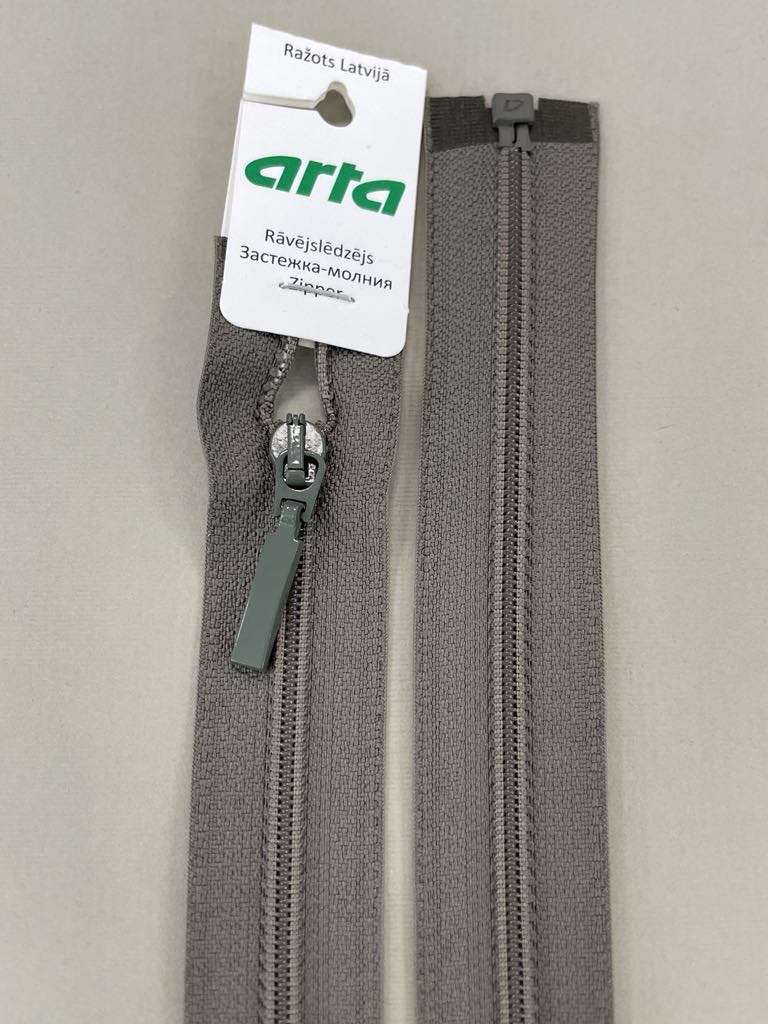 Spiralinis užtrauktukas "Chaki", 75 cm Spiralinis užtrauktukas "Chaki", 75 cm — siuvimo užtrauktukai | Trys Pelėdos