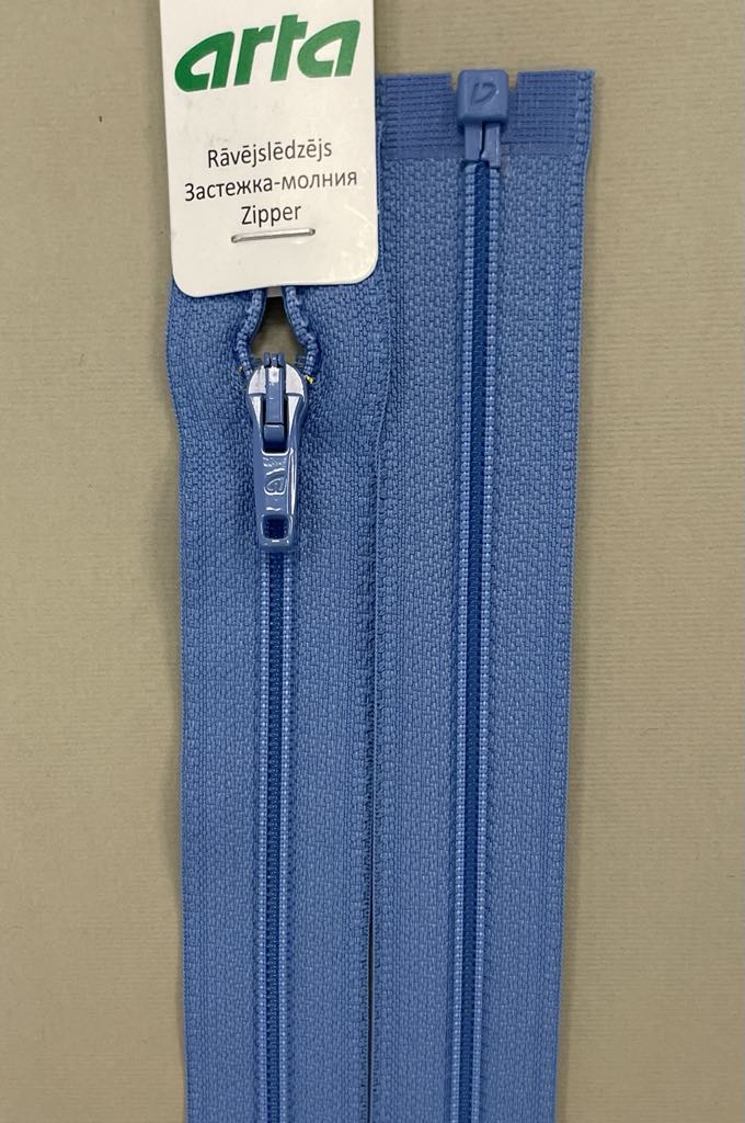 Spiralinis užtrauktukas "Šviesiai mėlynas", 75 cm Spiralinis užtrauktukas "Šviesiai mėlynas", 70 cm — siuvimo užtrauktukai | Trys Pelėdos