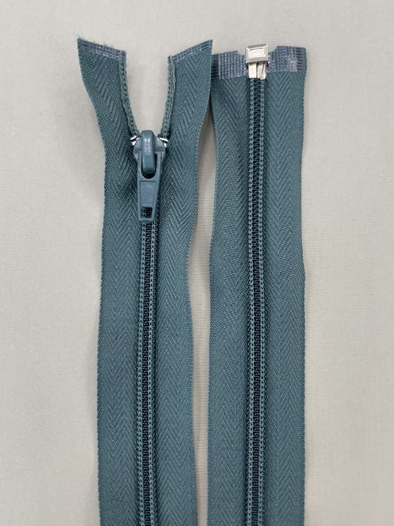 Spiralinis užtrauktukas "Vandens žalias", 75 cm Spiralinis užtrauktukas "Vandens žalias", 75 cm — siuvimo užtrauktukai | Trys Pelėdos