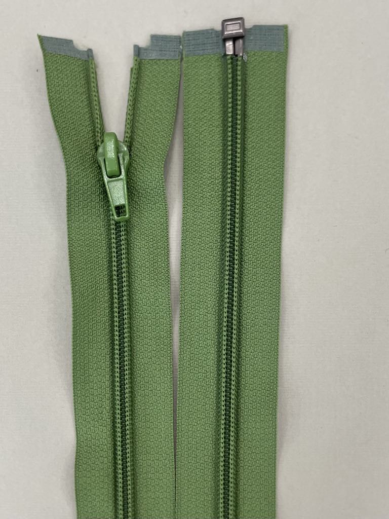 Spiralinis užtrauktukas "Žalias", 75 cm Spiralinis užtrauktukas "Žalias", 75 cm — siuvimo užtrauktukai | Trys Pelėdos