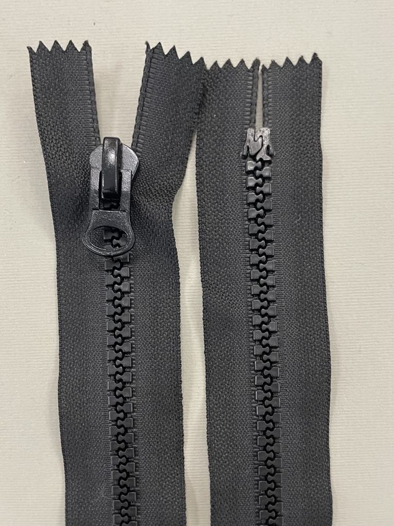 Užtrauktukas "Juodas", 18 cm Užtrauktukas "Juodas", 18 cm — siuvimo užtrauktukai | Trys Pelėdos
