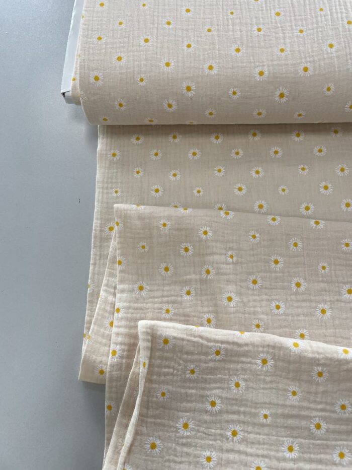 Medvilninis double gauze muslinas Ramunėlės gelsvas