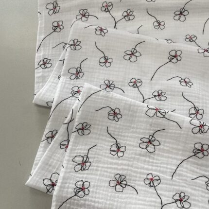 Medvilninis double gauze muslinas Gėlytės baltas