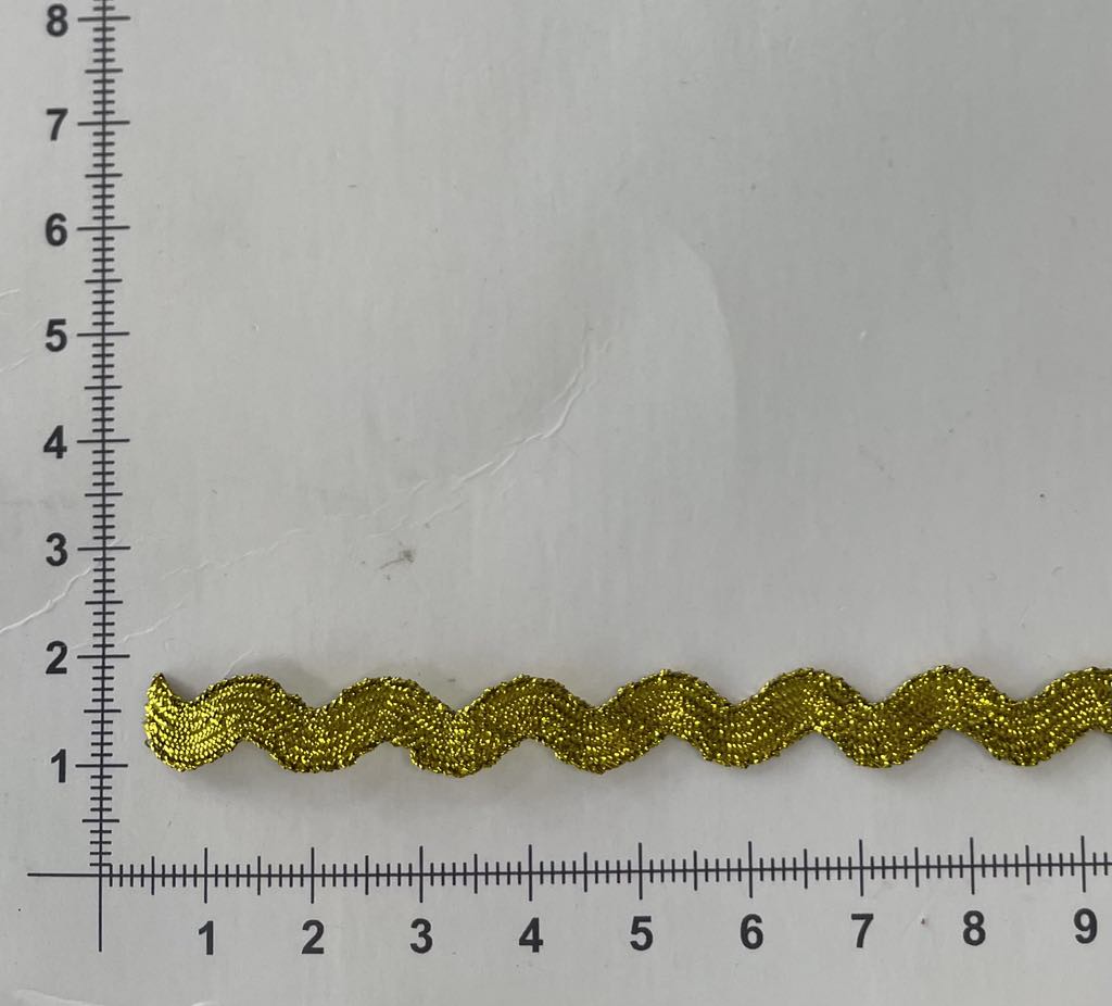 Dekoratyvinė ZIG ZAG juostelė, 3 mm auksinė blizgi ryškesnė (2 nuotr.) — siuvimo juostelė | Trys Pelėdos
