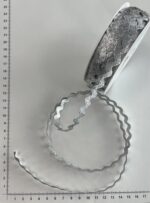 Dekoratyvinė ZIG ZAG juostelė, 3 mm sidabrinė blizgi — siuvimo juostelė | Trys Pelėdos