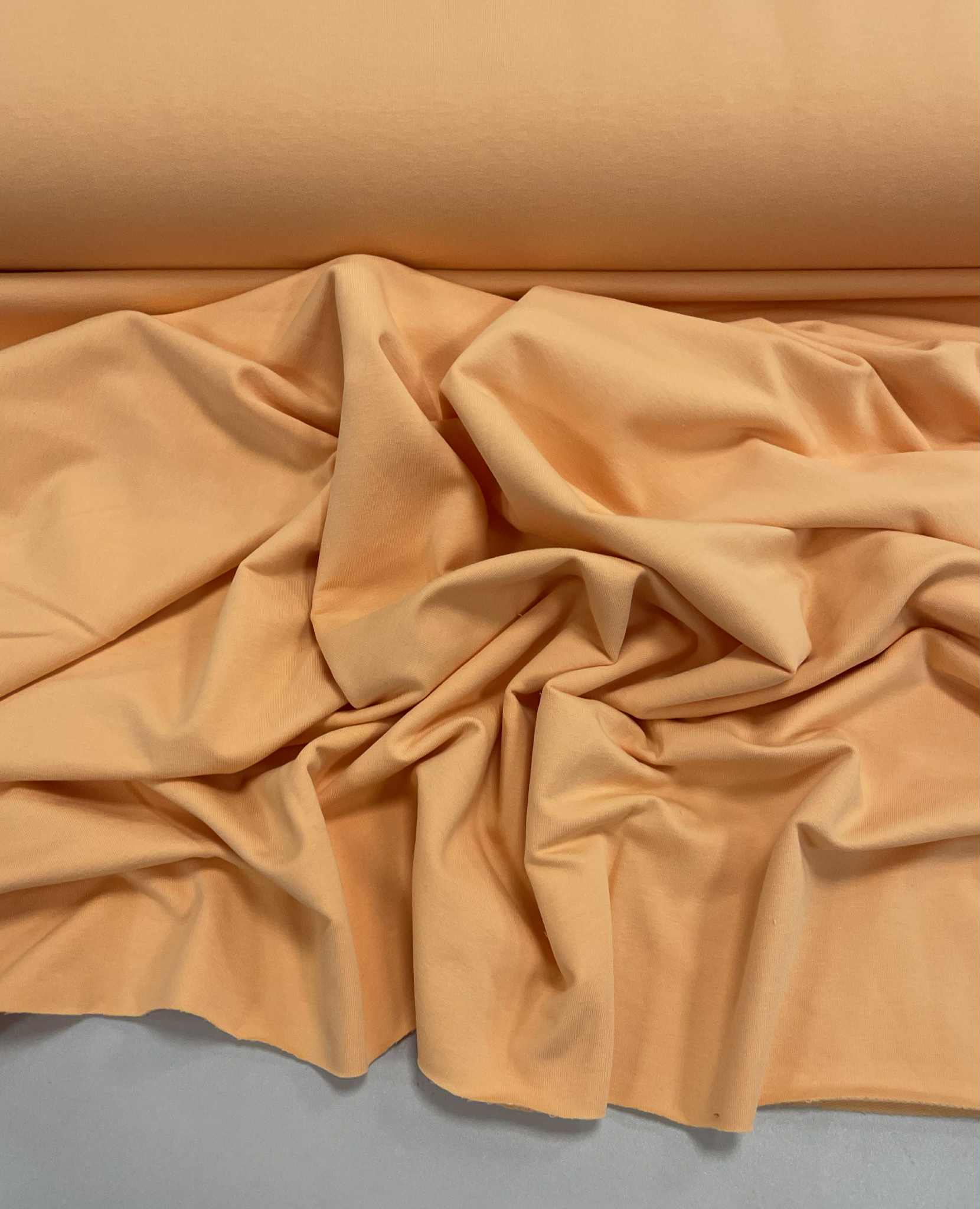 Kilpinis trikotažas Fuzz Peach, 250 g/m2 Kilpinis trikotažas Fuzz Peach, 250 g/m2 — trikotažas | Trys Pelėdos