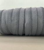 indigo pilkas