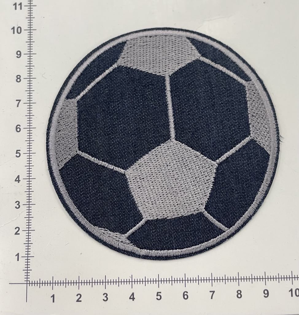 Prisiuvama Termoaplikacija Futbolo kamuolys Džinsinis — siuvimo aplikacijos | Trys Pelėdos