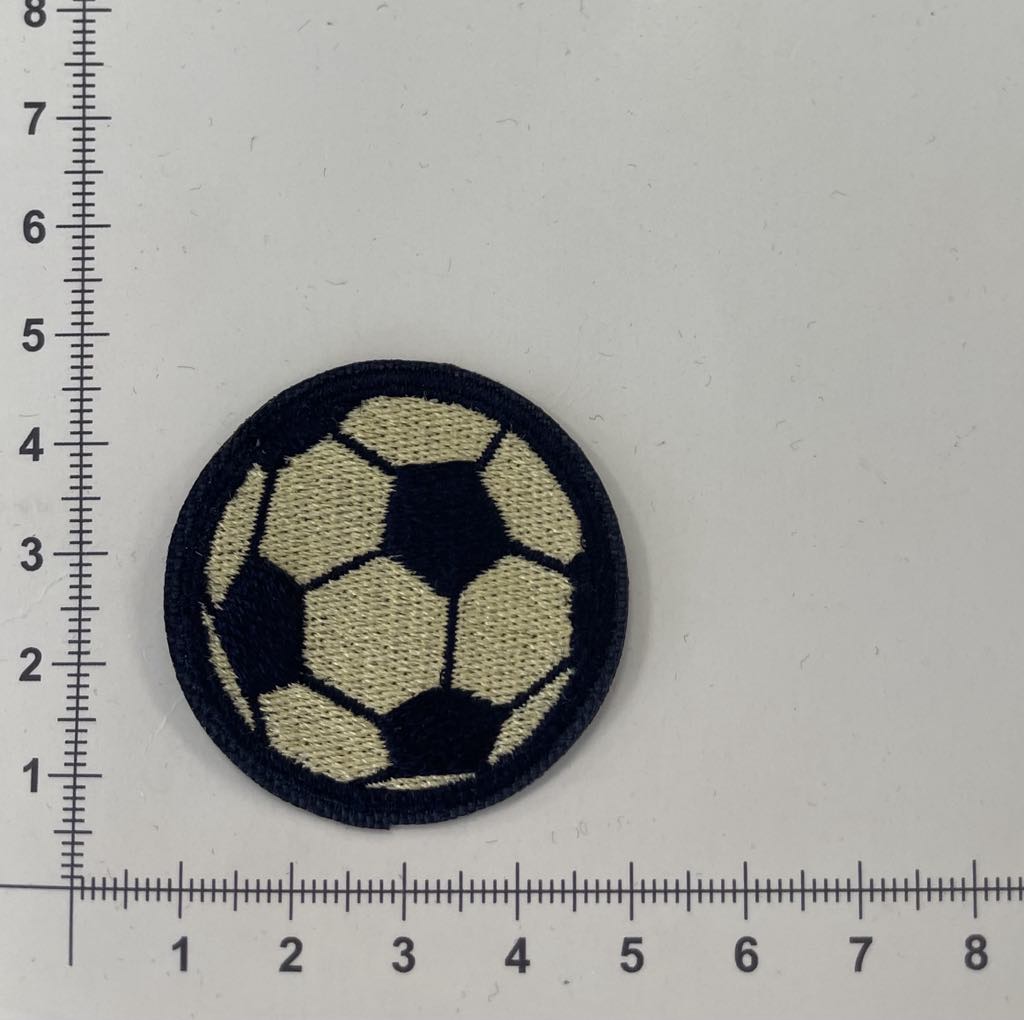 Prisiuvama Termoaplikacija Futbolo kamuolys Gelsvas Prisiuvama Termoaplikacija Futbolo kamuolys Gelsvas — siuvimo aplikacijos | Trys Pelėdos