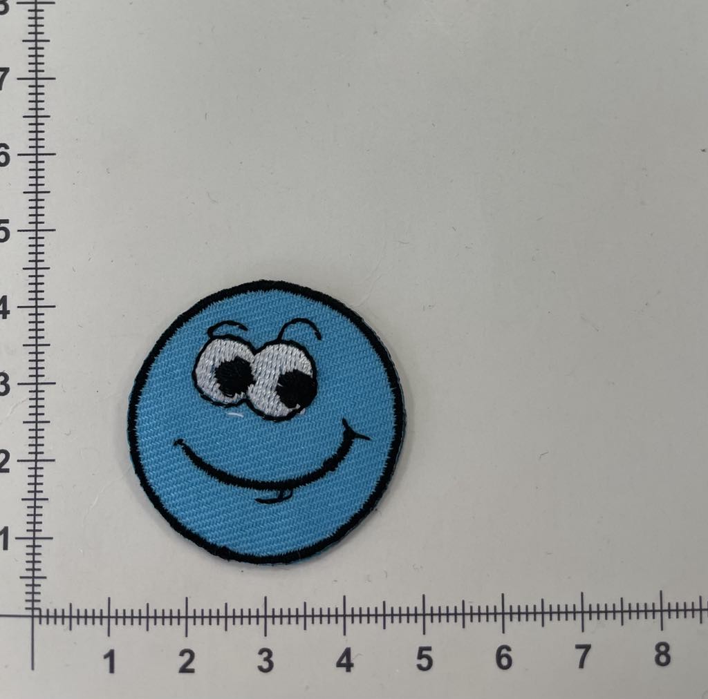 Prisiuvama Termoaplikacija Smile Prisiuvama Termoaplikacija Smile — siuvimo aplikacijos | Trys Pelėdos