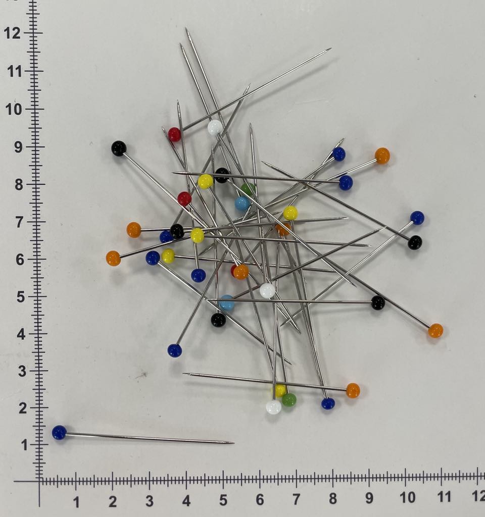 Smeigtukai su spalvotom galvutėm 0,8 X 48mm — Priedai Siuvimui | Trys Pelėdos