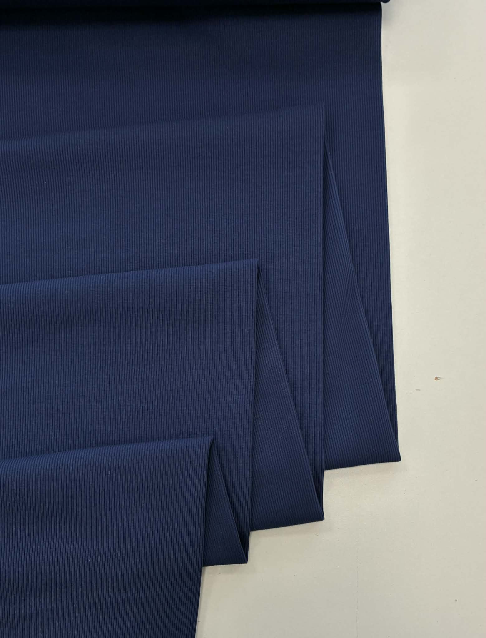 Vidutinis rib trikotažas MEDIEVAL BLUE Vidutinis rib trikotažas MEDIEVAL BLUE — trikotažas | Trys Pelėdos