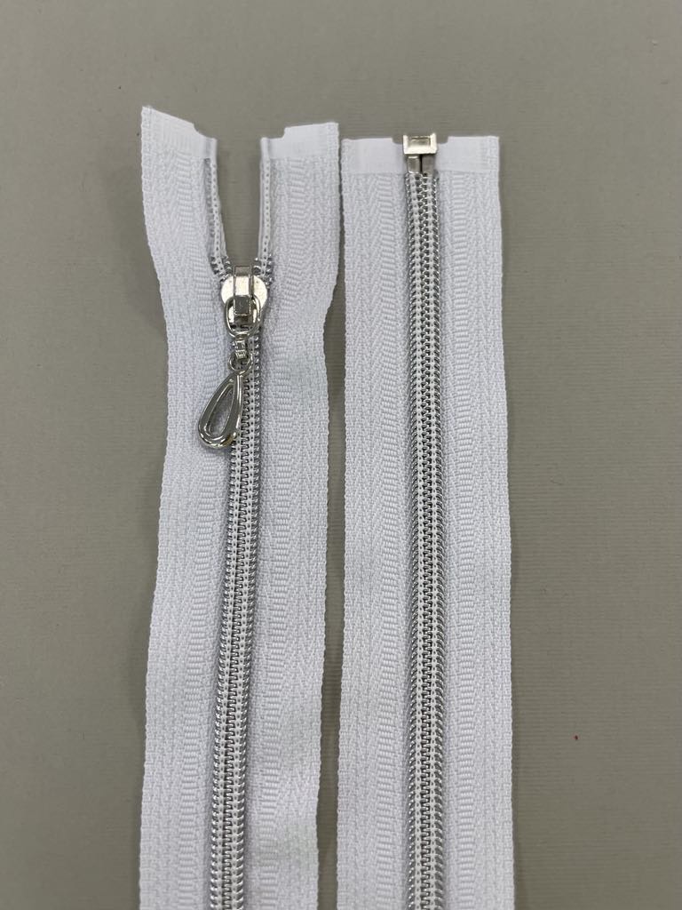 Spiralinis išsegamas užtrauktukas "Baltas", 65 cm Spiralinis išsegamas užtrauktukas "Baltas", 65 cm — siuvimo užtrauktukai | Trys Pelėdos