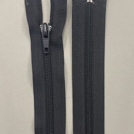 Spiralinis išsegamas užtrauktukas "Juodas", 25 cm — siuvimo užtrauktukai | Trys Pelėdos