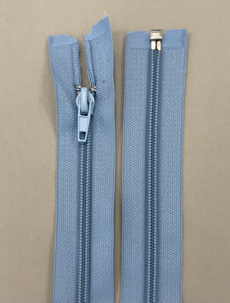 Spiralinis išsegamas užtrauktukas "Žydras", 35 cm — siuvimo užtrauktukai | Trys Pelėdos