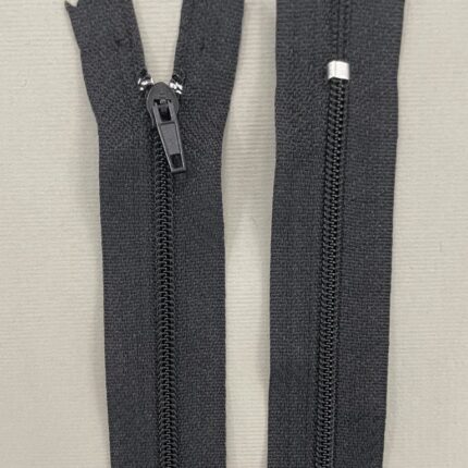 Spiralinis užtrauktukas "Juodas", 14 cm — siuvimo užtrauktukai | Trys Pelėdos