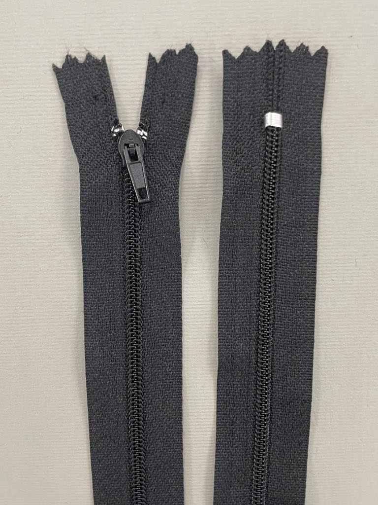 Spiralinis užtrauktukas "Juodas", 14 cm — siuvimo užtrauktukai | Trys Pelėdos