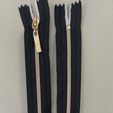 Spiralinis užtrauktukas "Juodas", 16 cm — siuvimo užtrauktukai | Trys Pelėdos